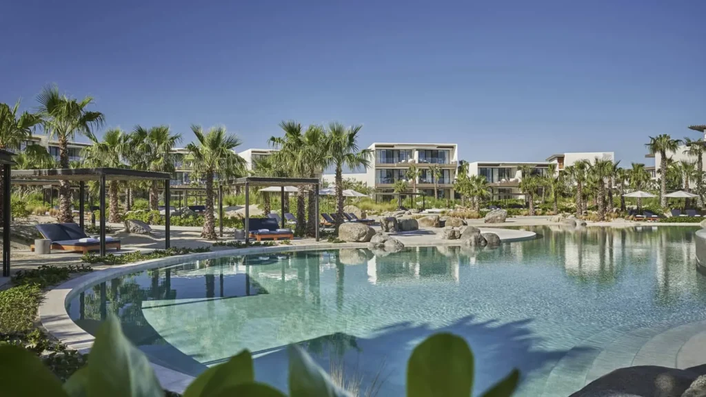 Four Seasons Resort & Residences 